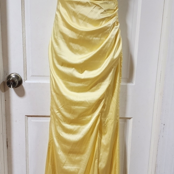 Fashion Nova Women’s Luxe Nights Satin Maxi Dress – Yellow Large - Picture 12 of 13